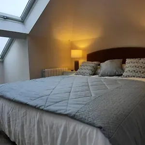 Villa Stunning Family Sleeps 10, Dublin